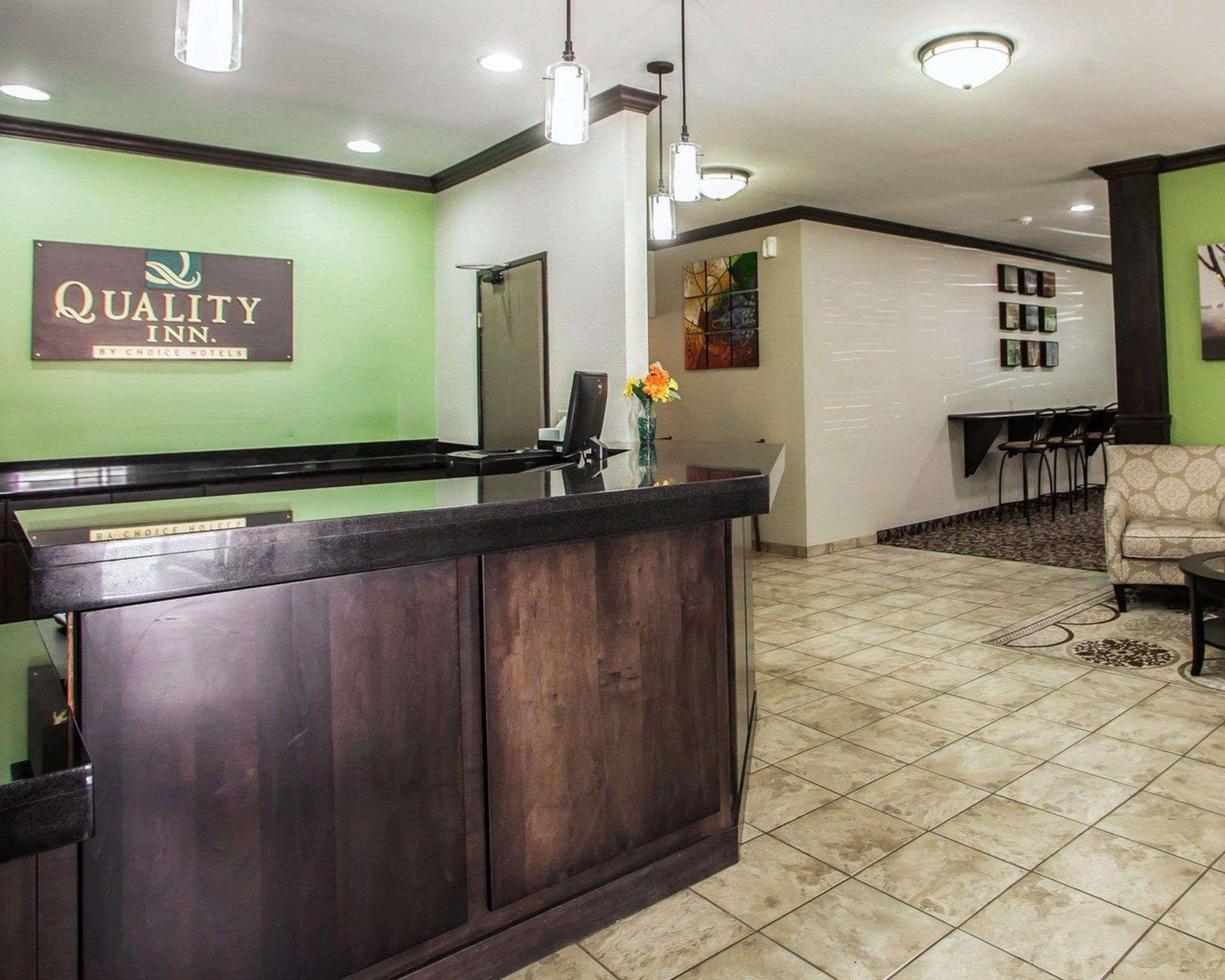 Quality Inn Near I-72 And Hwy 51 Forsyth Eksteriør billede