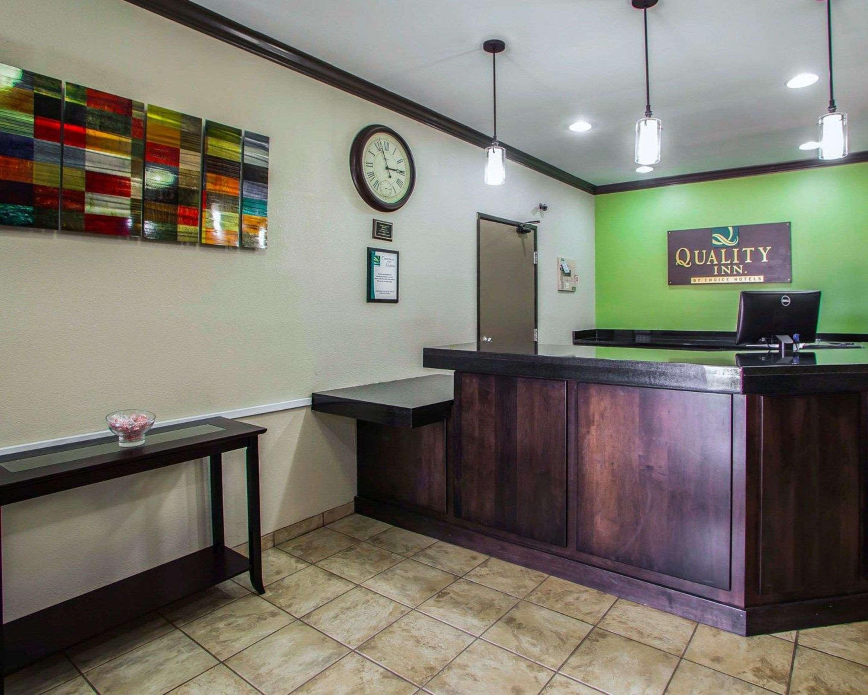 Quality Inn Near I-72 And Hwy 51 Forsyth Eksteriør billede