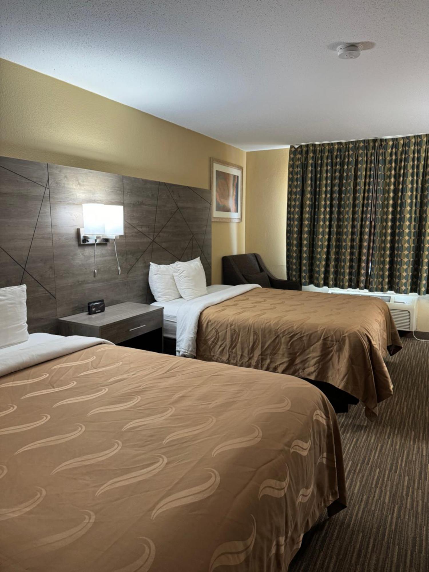 Quality Inn Near I-72 And Hwy 51 Forsyth Eksteriør billede
