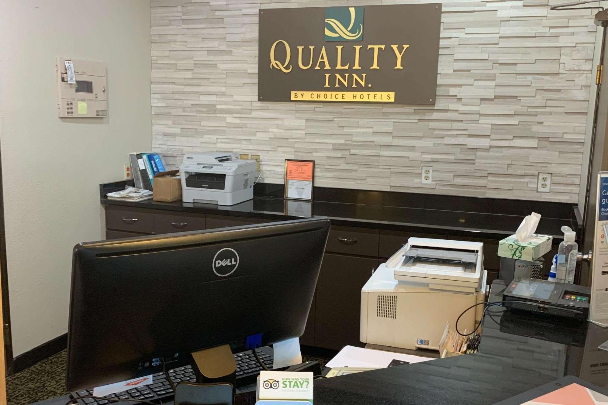 Quality Inn Near I-72 And Hwy 51 Forsyth Eksteriør billede