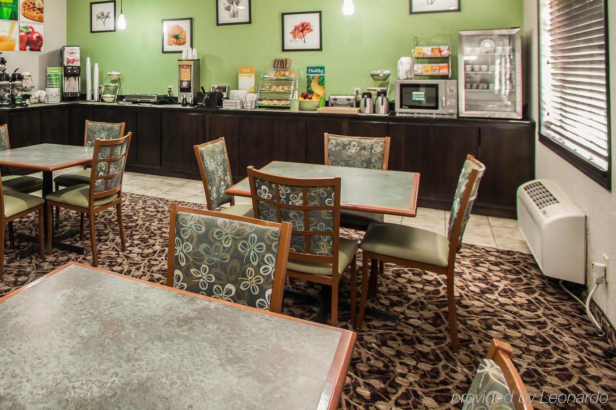 Quality Inn Near I-72 And Hwy 51 Forsyth Eksteriør billede