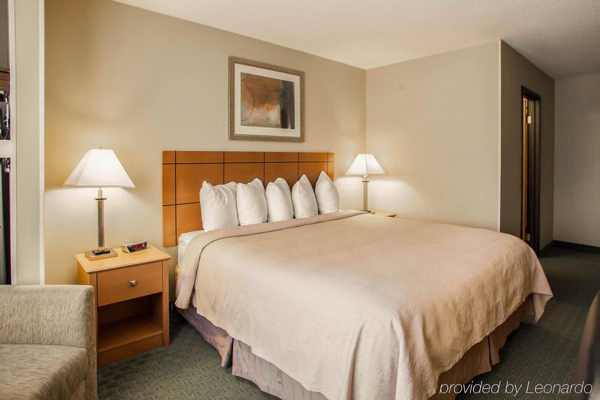 Quality Inn Near I-72 And Hwy 51 Forsyth Eksteriør billede