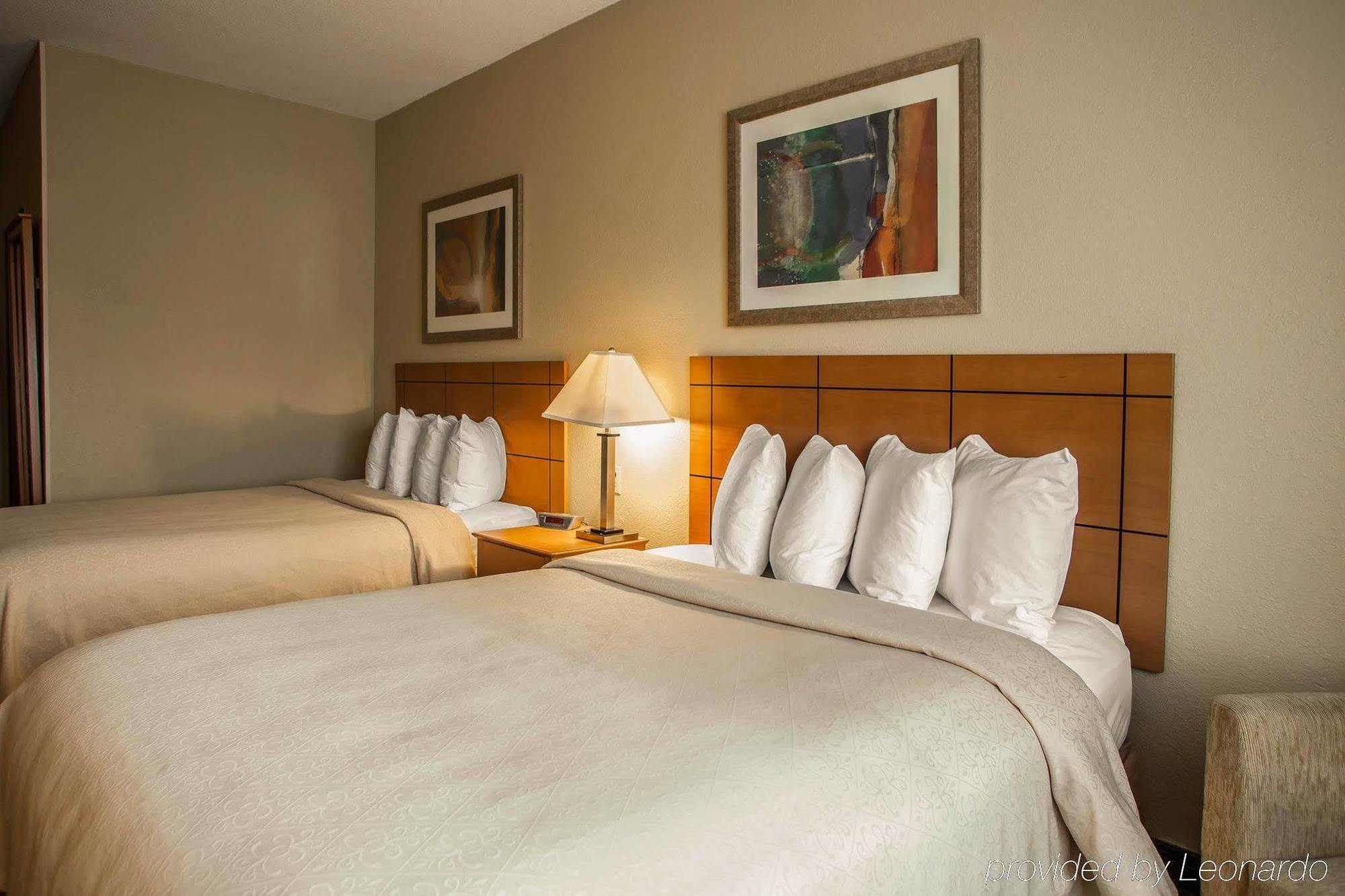 Quality Inn Near I-72 And Hwy 51 Forsyth Eksteriør billede