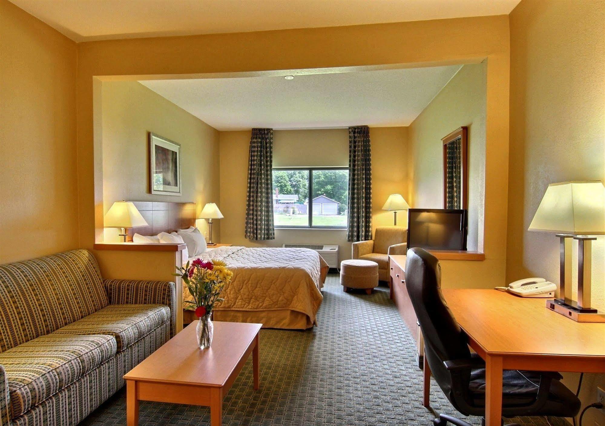 Quality Inn Near I-72 And Hwy 51 Forsyth Eksteriør billede