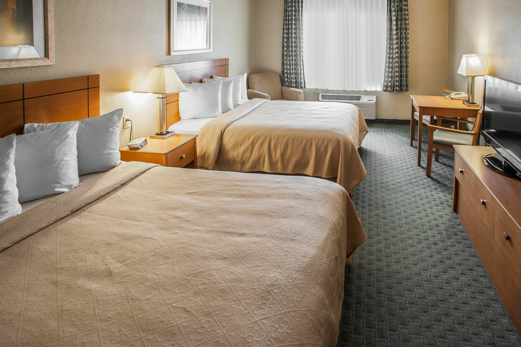 Quality Inn Near I-72 And Hwy 51 Forsyth Eksteriør billede